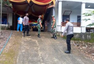 Jelang Natal Dan Tahun Baru, Koramil Dan Polsek Puhpelem Intensifkan Patroli Ke Gereja