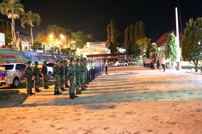 Jelang Natal dan Tahun Baru PPKM III, Polres Tanggamus Mengelar Patroli
