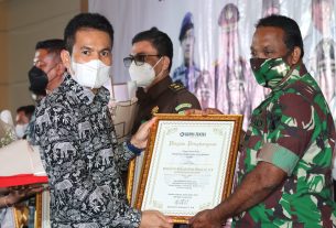 Kasdim 0410/KBL Hadiri Acara Anniversary HUT ke-15 SKH Kupas Tuntas