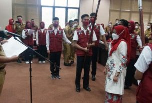 Bupati Lampung Selatan Mengukuhkan Hj. Winarni sebagai Bunda Forum Anak