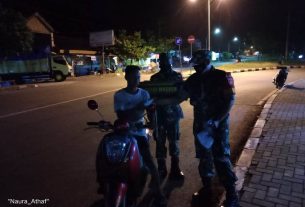 Patroli Malam Koramil 08/Giriwoyo, Ajak Warga Selalu Memakai Masker