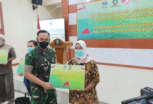 Penyerahan Hasil Renovasi RTLH Dan Pembangunan MCK Umum di Wilayah Kota Surakarta