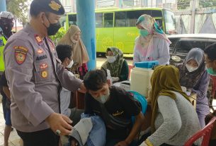 Percepat Vaksinasi, Polres Lampung Utara Jemput Bola Peserta Vaksin