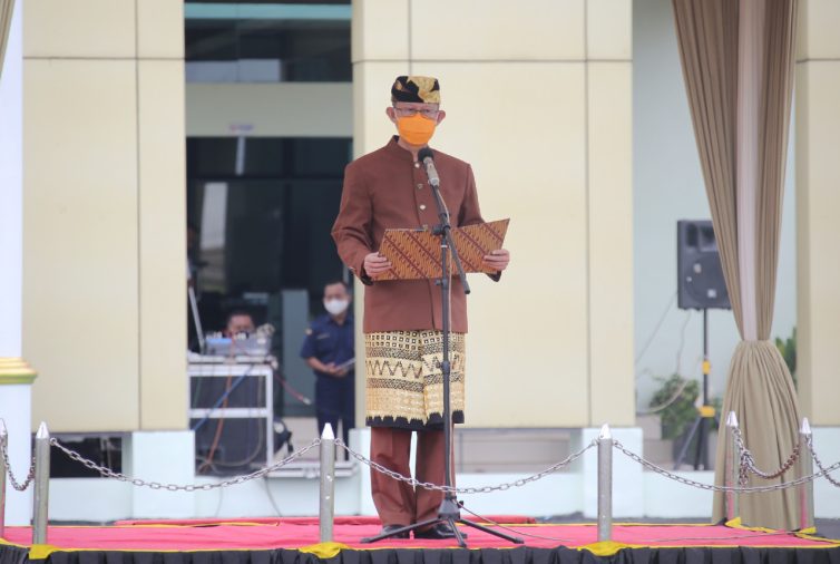 Peringatan Hari Bakti PU ke-76 di Provinsj Lampung Dimeriahkan dengan Kegiatan Donor Darah PMI