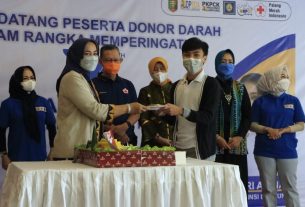 Peringati Hari Bakti Ke-76, Dinas Bina Marga, Dinas PSDA, dan Dinas PKPCK Bersama PMI Provinsi Lampung Gelar Aksi Donor Darah