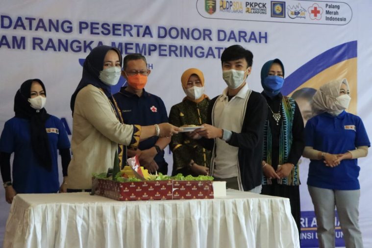 Peringati Hari Bakti Ke-76, Dinas Bina Marga, Dinas PSDA, dan Dinas PKPCK Bersama PMI Provinsi Lampung Gelar Aksi Donor Darah