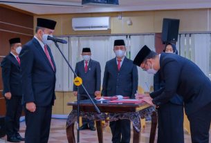 Plt Bupati Beni Hernedi Lantik 371 Pejabat Struktural Jadi Pejabat Fungsional