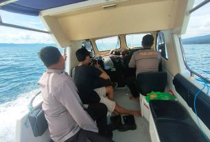 Polsek Cukuh Balak Patroli Perairan Sekaligus Service Mesin Berkala