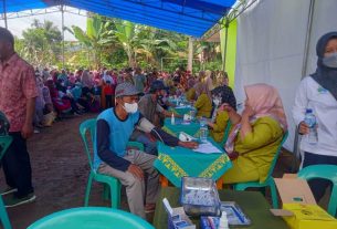 Rakyat Kampung Tanjung Harapan ikuti Vaksinasi Massal