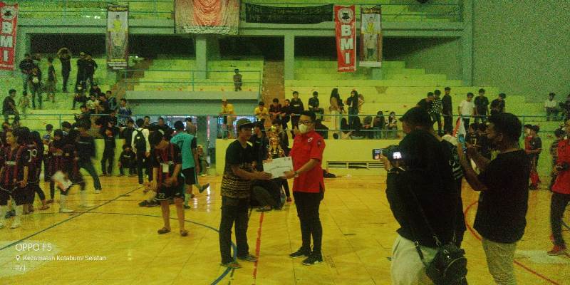 SMK 3 Kotabumi Raih Juara Satu turnamen Futsal DPC BMI Lampura