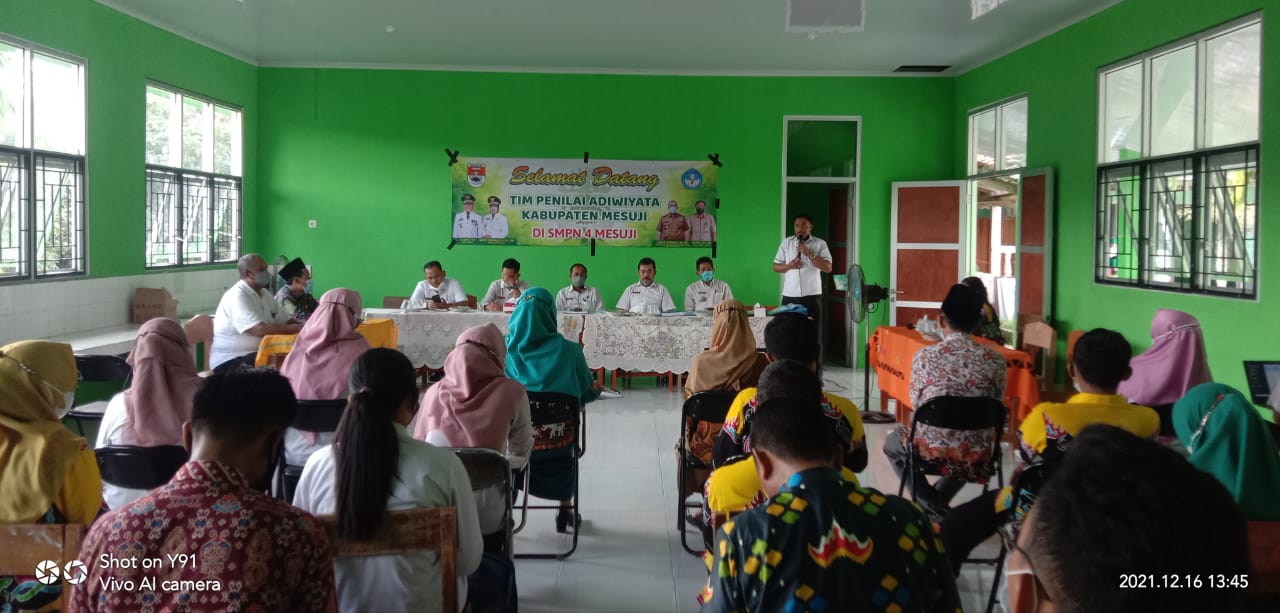 SMP 4 Mesuji Terima Kunjungan Tim Penilai Calon Sekolah Adiwiyata