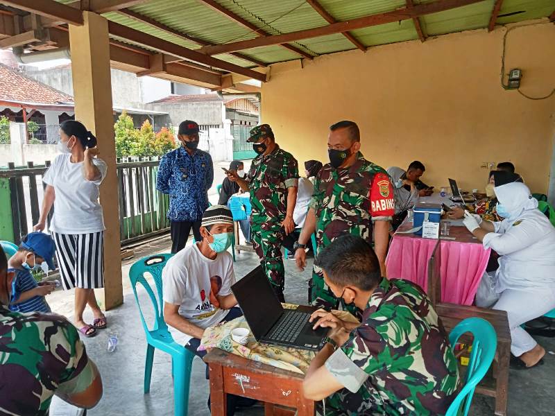 Serbuan Vaksinasi Covid 19, Terus Gencar di Gelar Koramil 410-06 Kedaton Untuk Warga Wilayah Binaan