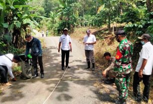 Tim Monev Dana desa tahap II Kecamatan Banjit, Kunjungi Kampung Bonglai