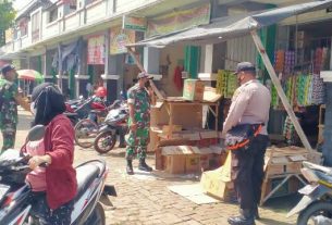 Upaya Petugas gabungan wilayah Weru menghentikan dan percepatan penaggulangan covid 19