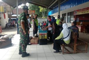 Ajak Warga Selalu Memakai Masker, Koramil 19/Purwantoro Dan Polsek Laksanakan Patroli