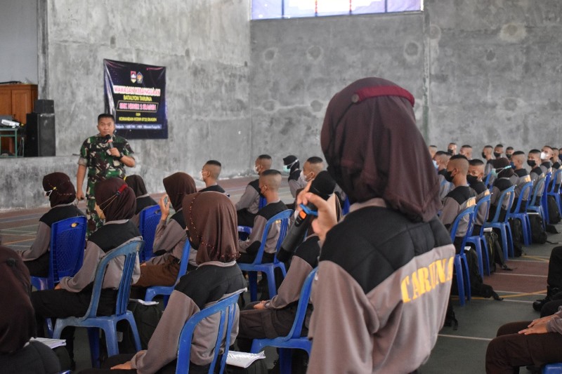 Bangkitkan Jiwa Nasionalisme Dandim Sragen isi Wawasan kebangsaan di SMKN 2 Sragen