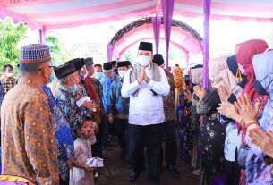 Beni Resmikan Gedung dan Masjid di Hari Jadi Yayasan Mifhatul Falah ke-6