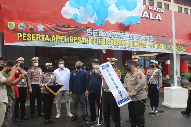 Dukung Zero Knalpot Brong, Dandim 0728/Wonogiri Hadiri Apel Besar Tertib Berlalu Lintas Polres Wonogiri