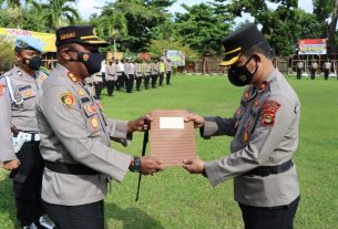 Kapolres Tulang Bawang Berikan Reward Kepada Pos Terbaik Dalam Operasi Lilin Krakatau 2021