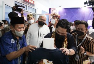 Menteri BUMN Erick Thohir Puji Karya Mahasiswa dan Alumnus IIB Darmajaya