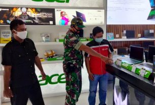 Mewujudkan Wilayah Binaan Bebas Covid - 19 Babinsa terus Cek Prokes