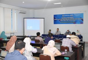 Seminar Proposal Penelitian dan Pengabdian Hibah Institusi 2022, Warek 1 IIB Darmajaya Bicara Ini