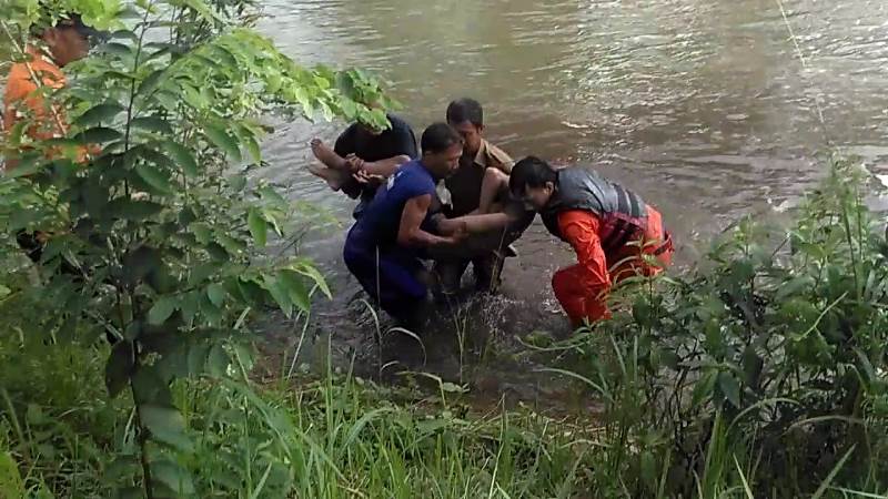 TRC BPBD Lampura berhasil Evakuasi Korban tenggelam