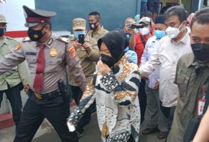 Anggota Koramil 410-01/Panjang Monitoring Kunjungan Mentri Sosial Di Bandar Lampung