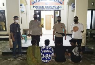 Asyik Berjudi di Warung, Empat Pemuda Ditangkap Polsek Gedung Aji