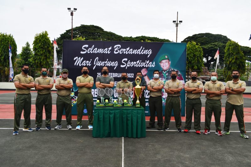 Dandim 0429/Lamtim Ikuti Turnamen Tenis Lapangan Danrem 043/Gatam Cup 2022