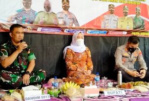 Dandim Bojonegoro Hadiri Cangkrukan Kamtibmas di Desa Beji Kedewan