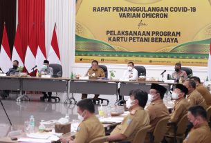 Gubernur Lampung Dorong Seluruh Bupati dan Walikota Lakukan Percepatan Vaksinasi