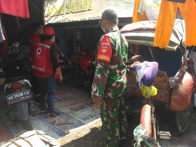 Kepedulian Babinsa dan Bhabinkamtibmas Dalam mencegah Penyebaran Corono.