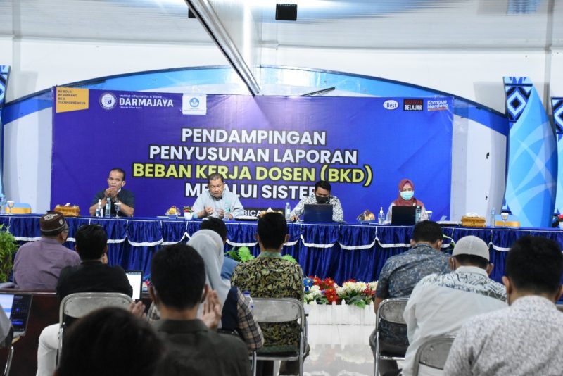 Tim LLDikti Wilayah II Berikan Pendampingan Penyusunan BKD di Kampus IIB Darmajaya