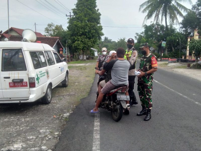 Tingkatkan Disiplin Protkes, TNI-Polri Dan Satgas Penanganan Covid-19 Kecamatan Wuryantoro Kompak Gelar Operasi