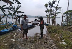 Babinsa Ingatkan Nelayan Tremes Jaga Kelestarian Waduk