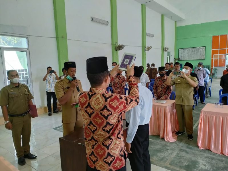 Batituud Koramil Purbolinggo Dampingi Camat Hadiri Pelantikan Kadus Tanjung Kesuma