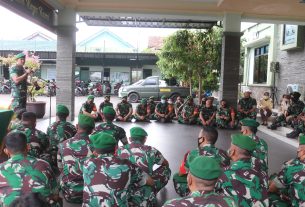 Beri Jam Komandan, Dandim 0410/KBL Tegaskan Prajuritnya Harus Bangga Menjadi Anggota Militer
