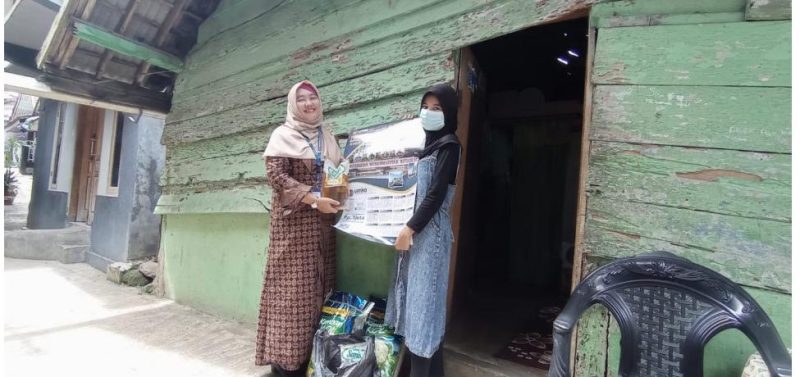 Impian lilis penjual gorengan untuk Kuliah di UMKO terwujud