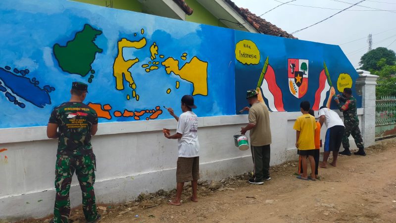 Koramil 410-06 Kedaton Hiasi Lukisan Mural di Kampung Pancasila