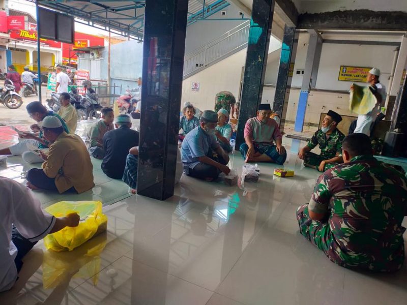 Luar Biasa, Inilah Yang Dilakukan Pelda Mulyono Dalam Pelaksanaan Safari Sholat Jum’at Berjama'ah