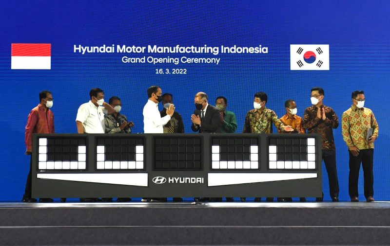 Presiden Jokowi Resmikan Mobil Listrik Rakitan Indonesia, PLN Siap Mendukung Infrastruktur dan Pasokan Listrik