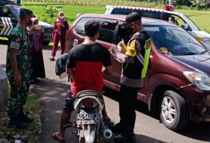 Ini Yang Dilakukan Babinsa Guna Cegah Penularan Covid 19 Diwilayah Binaan