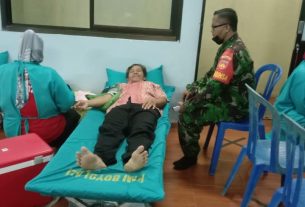 Babinsa Simo Partisipasi MTA Gelar Donor Darah