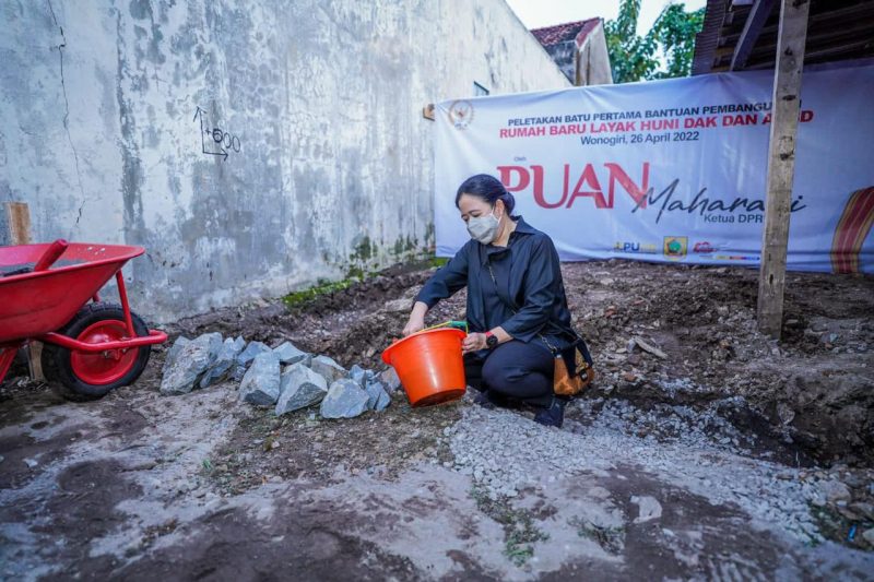 Cek Pelaksanan Bantuan Bedah Rumah, Puan : Negara Hadir dalam Penyediaan Rumah Layak Huni