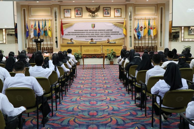 Gubernur Lampung Serahkan SK PPPK Guru secara Simbolis