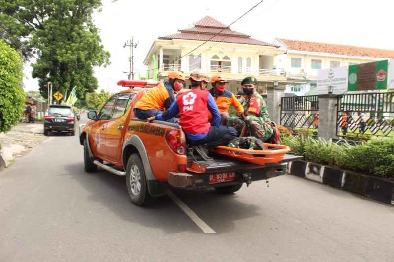 Kodim 0726/Sukoharjo, BPBD dan PMI Gelar simulasi penanganan Bencana Gempa Bumi.