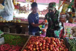 Menjelang Datangnya Lebaran Posramil 06/Bubon Mengecek harga Sembako