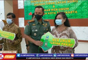 Penyerahan Hasil Renovasi RTLH Dan MCK Umum di Wilayah Kota Surakarta
