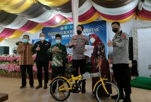 Polres Muba bersama PBNU Lakukan Giat "Booster Mudik Sehat dan Nyaman"
